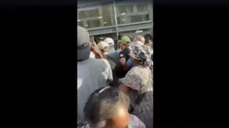 Видео.
            
          Драки в магазинах Lidl по всей Франции из-за кондиционеров