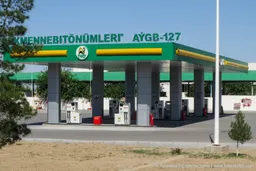 Кыргызстан ведёт переговоры по поставкам ГСМ из Туркменистана